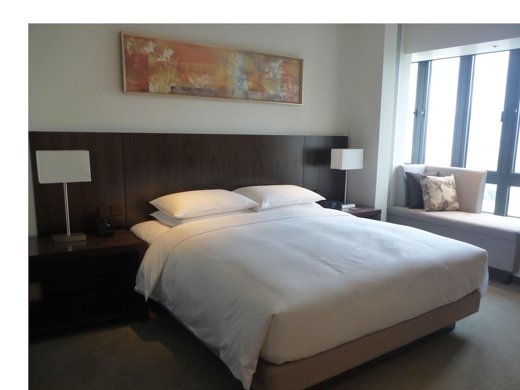 Hyatt Place Shenzhen Dongmen Hotell Rum bild